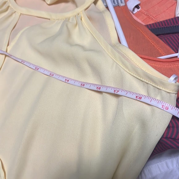Yellow strappy top with cross over front and tie at the side, new without tags - Picture 7 of 9